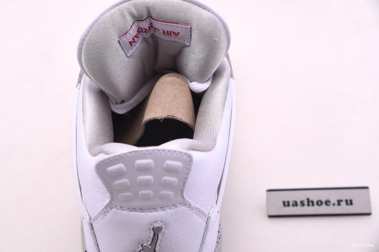 White  4 Jordan CT8527-100 Retro Oreo 1112